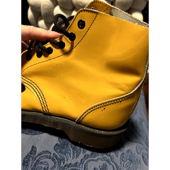 Dr Martens Patent Leather Mustard Yellow Steel Toed Boots size 8/EU 39 - Picture 5 of 9